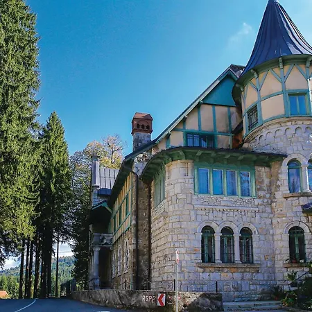 Awesome In With Sauna